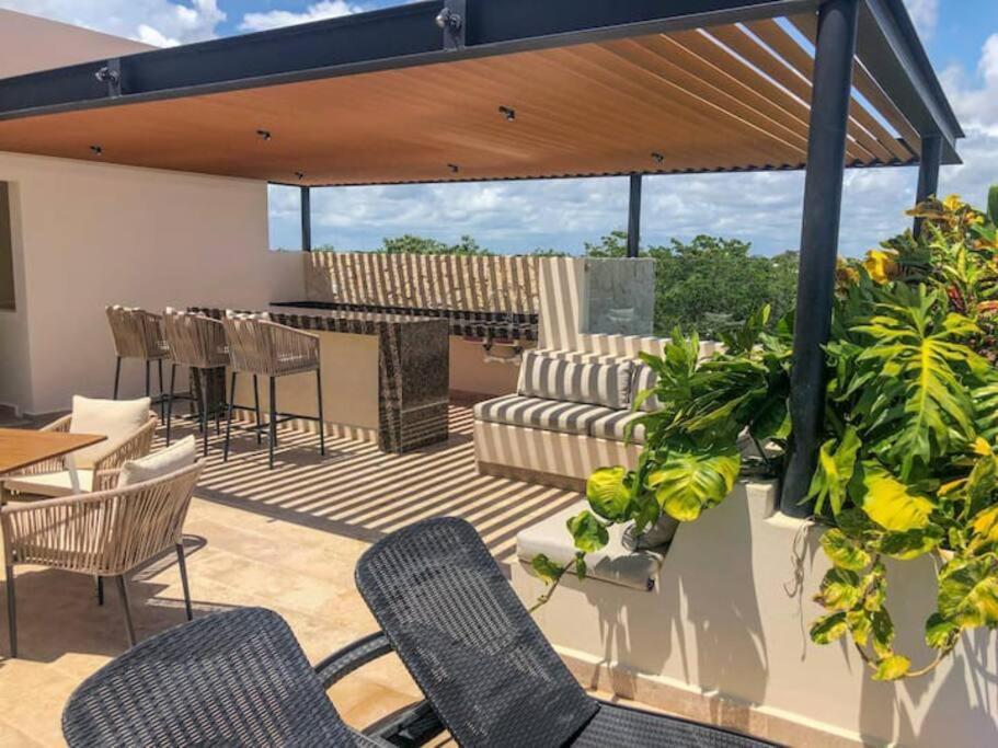 Suit Next To The Common Top Roof Exclusive Building Kingsize Bed 2 Super Pools, Gym, Grill Tulum Luaran gambar