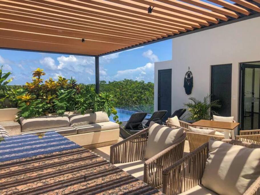 Suit Next To The Common Top Roof Exclusive Building Kingsize Bed 2 Super Pools, Gym, Grill Tulum Luaran gambar